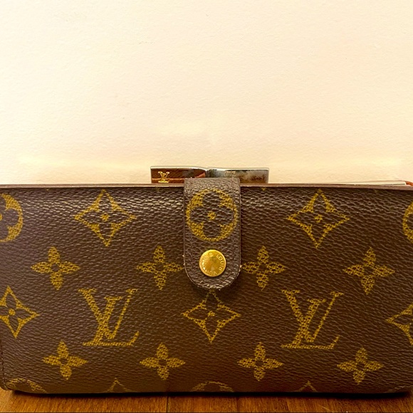 Authentic Louis Vuitton Long Bifold Monogram Wallet - Brown - Picture 1 of 8